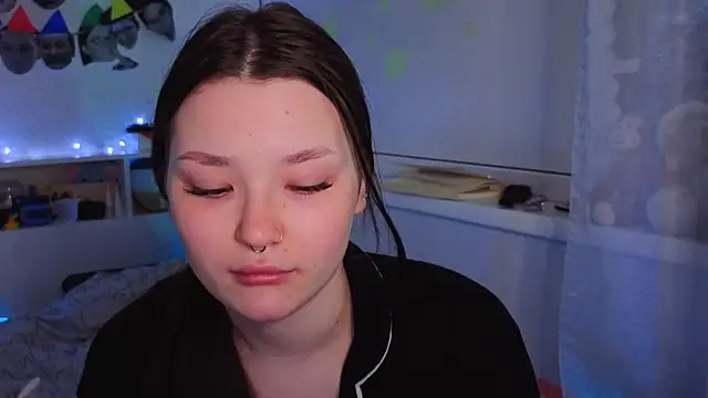 Snapshot of milliedoll chatting on 11-04-25, 03:27 milliedoll online show from 11-04-25, 03:27