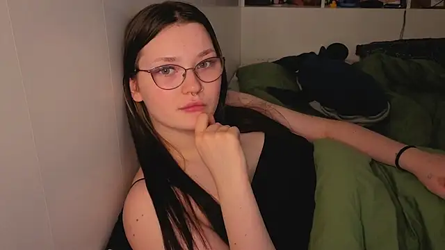 Snapshot of milliedoll chatting on 11-13-25, 09:52 milliedoll online show from 11-13-25, 09:52