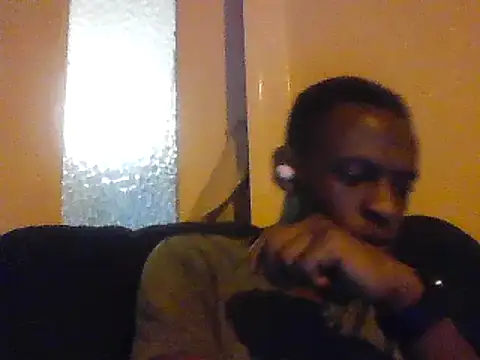 Snapshot of Justusual444 chatting on 03-10-25, 04:25 Justusual444 online show from 03-10-25, 04:25