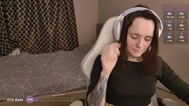 Luna Loveee online show from 02-07-26, 04:05