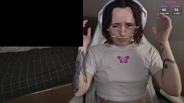 Luna Loveee online show from 05-31-26, 06:31