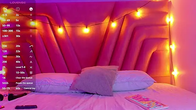 innocenthazel online show from 09-17-25, 03:08