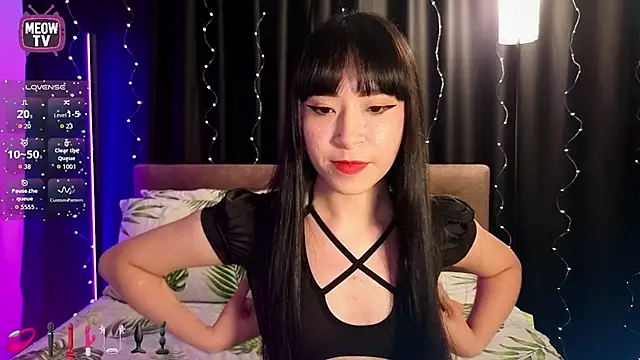 Snapshot of miyakimi0101 chatting on 06-11-26, 11:47 miyakimi0101 online show from 06-11-26, 11:47