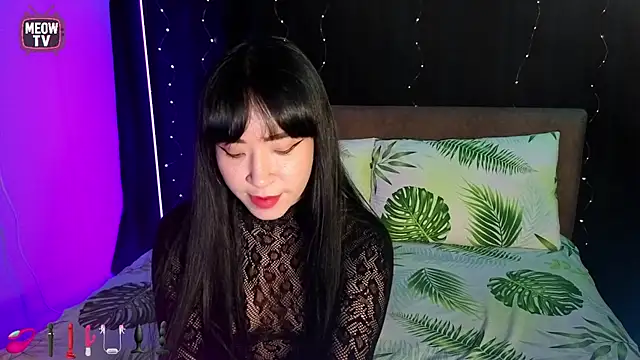 Snapshot of miyakimi0101 chatting on 07-21-26, 12:35 miyakimi0101 online show from 07-21-26, 12:35