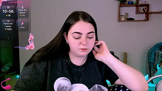 kitsune 8 online show from 03-11-25, 07:14