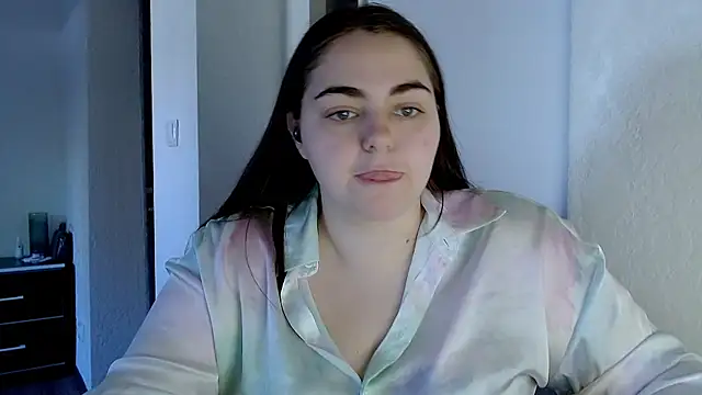 Snapshot of kitsune_8 chatting on 05-06-26, 07:35 kitsune 8 online show from 05-06-26, 07:35