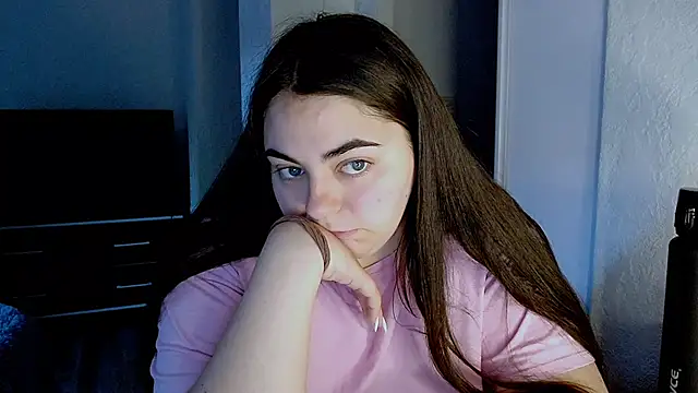 Snapshot of kitsune_8 chatting on 05-24-26, 03:22 kitsune 8 online show from 05-24-26, 03:22