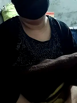 Snapshot of sharnjit299 chatting on 12-03-25, 05:00 sharnjit299 online show from 12-03-25, 05:00