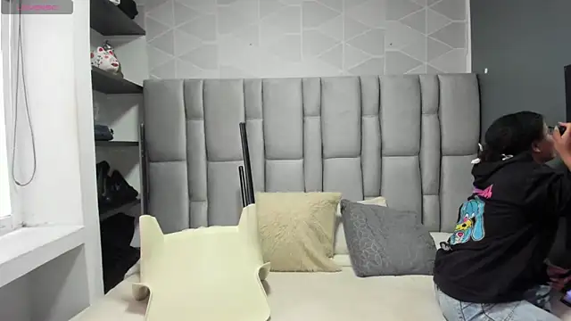 Natasha rose   online show from 09-17-25, 07:15