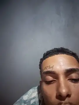 Snapshot of vertin07 chatting on 03-21-26, 08:23 vertin07 online show from 03-21-26, 08:23