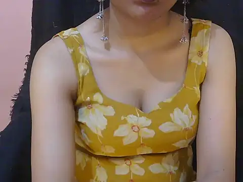 Snapshot of Cute_Pihu01 chatting on 05-17-26, 06:48 Cute Pihu01 online show from 05-17-26, 06:48