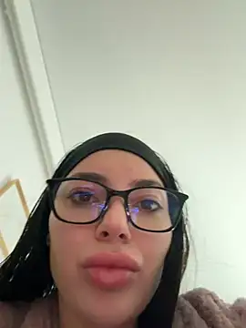 Mia Splash online show from 01-19-26, 11:25