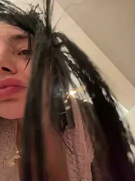 Mia Splash online show from 03-11-26, 05:52