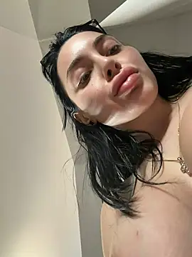 Mia Splash online show from 04-13-26, 11:16