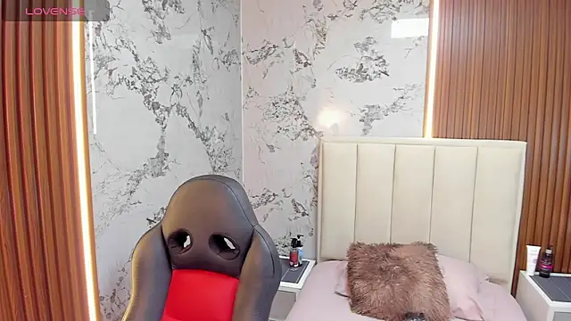 MEGANZARICK online show from 03-12-26, 03:23