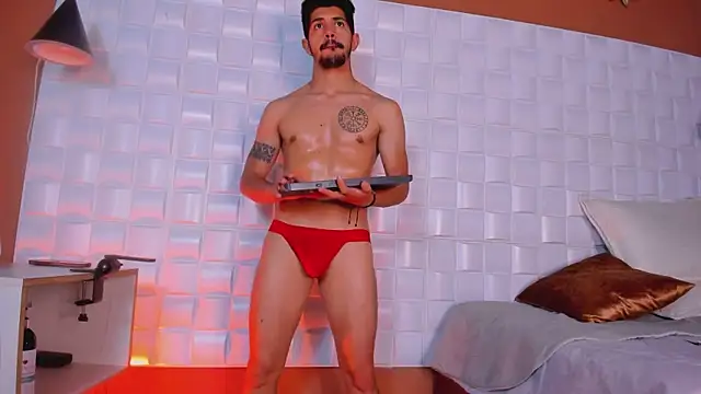 Snapshot of AlejandroStormm chatting on 02-24-25, 10:26 AlejandroStormm online show from 02-24-25, 10:26