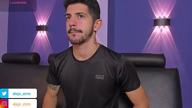 Snapshot of AlejandroStormm chatting on 09-16-25, 09:38 AlejandroStormm online show from 09-16-25, 09:38