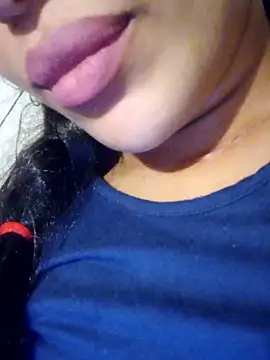 Sexlove1xo online show from 12-17-25, 02:56