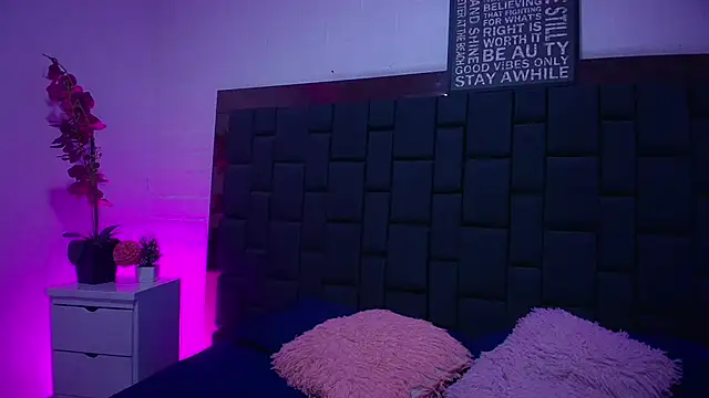 Lexi Howard  online show from 09-27-25, 03:44