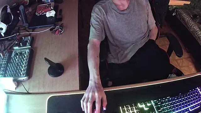 DerGeileLoveboy online show from 10-02-25, 01:23