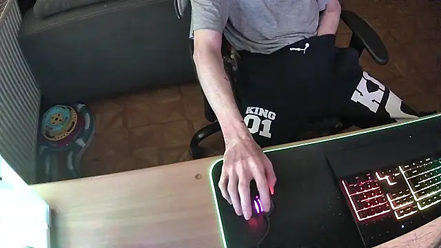 DerGeileLoveboy online show from 11-18-25, 02:21