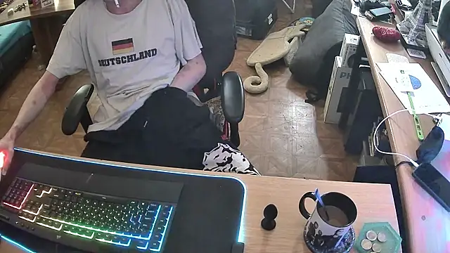 Snapshot of DerGeileLoveboy chatting on 03-09-26, 07:56 DerGeileLoveboy online show from 03-09-26, 07:56