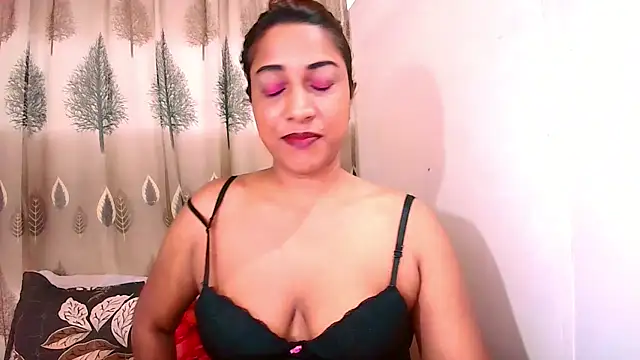 Indian Erotic69 online show from 04-21-26, 05:47
