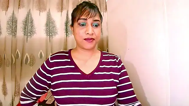 Snapshot of Indian_Erotic69 chatting on 07-14-26, 05:23 Indian Erotic69 online show from 07-14-26, 05:23