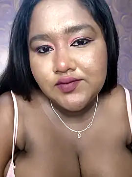 Snapshot of horny_diana chatting on 06-18-26, 04:44 horny diana online show from 06-18-26, 04:44