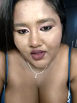 Snapshot of horny_diana chatting on 06-22-26, 05:54 horny diana online show from 06-22-26, 05:54