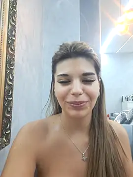 Snapshot of Bella_Posh chatting on 12-02-25, 05:57 Bella Posh online show from 12-02-25, 05:57