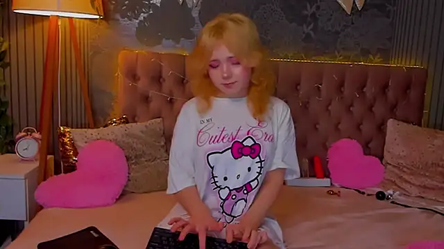 EmilyAngells online show from 01-07-26, 07:11