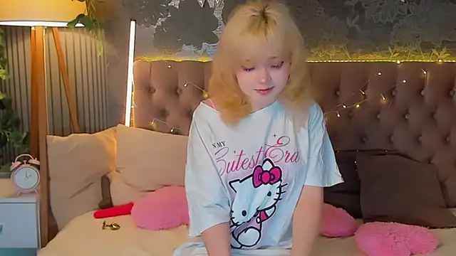 EmilyAngells online show from 03-18-26, 07:00