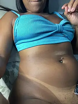 Snapshot of yasmimbrasileirinha chatting on 03-14-25, 11:01 yasmimbrasileirinha online show from 03-14-25, 11:01