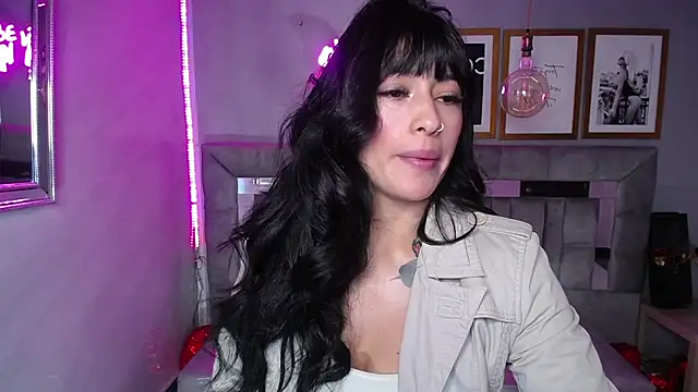 Isabella Collen v online show from 03-10-25, 12:37