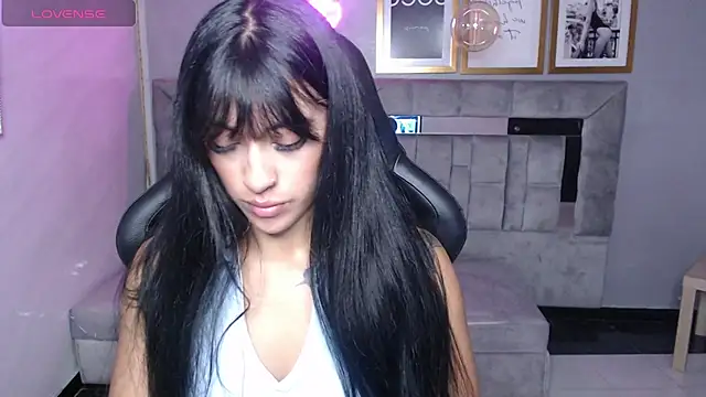 Isabella Collen v online show from 09-10-25, 01:00