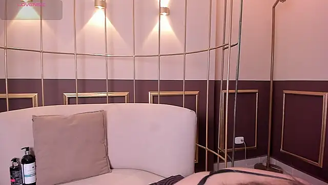 Gabriellacox online show from 01-09-26, 07:37