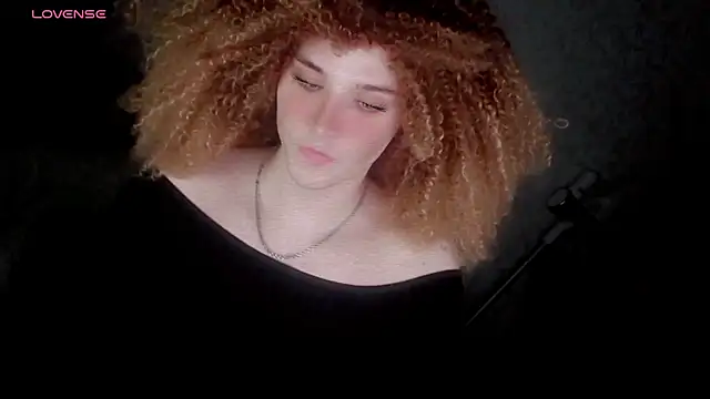 Snapshot of hellenspellman chatting on 12-04-25, 06:16 hellenspellman online show from 12-04-25, 06:16