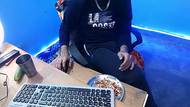 rahulkajuuu0909 online show from 12-17-25, 03:51