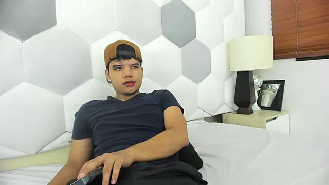 Axel Forte online show from 03-03-26, 01:06