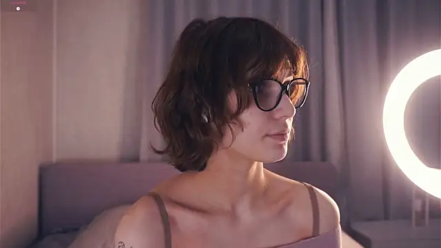 Snapshot of SibleyBurner chatting on 12-01-25, 06:35 SibleyBurner online show from 12-01-25, 06:35