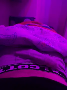 Snapshot of giuseppe18yo chatting on 02-28-25, 11:45 giuseppe18yo online show from 02-28-25, 11:45