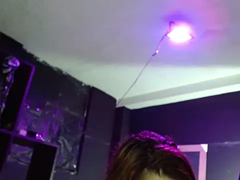 Snapshot of Pandora_9666 chatting on 10-14-25, 01:50 Pandora 9666 online show from 10-14-25, 01:50