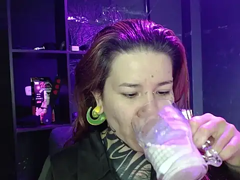 Snapshot of Pandora_9666 chatting on 10-23-25, 03:22 Pandora 9666 online show from 10-23-25, 03:22