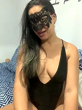 Snapshot of Belatantrica chatting on 10-15-25, 03:06 Belatantrica online show from 10-15-25, 03:06