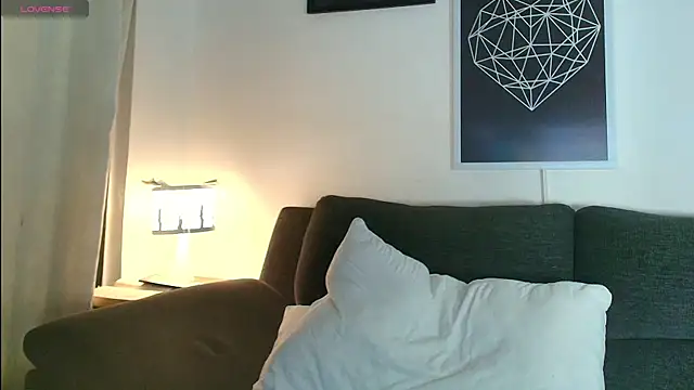 thomyafar online show from 10-19-25, 01:06