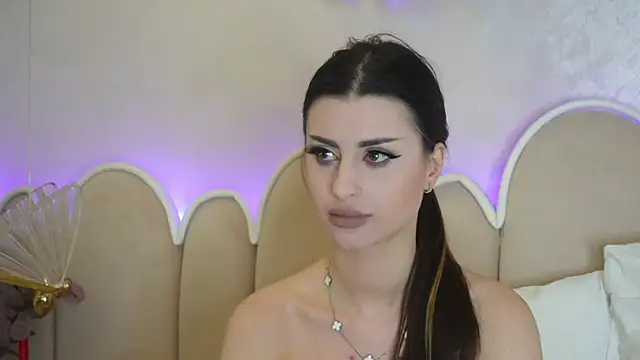 Snapshot of Alice_Voss chatting on 05-29-26, 07:06 Alice Voss online show from 05-29-26, 07:06