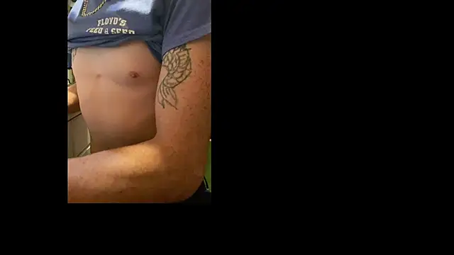 Polaroid White online show from 11-11-25, 11:32