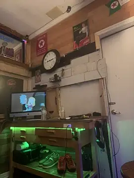 Polaroid White online show from 01-13-26, 10:20