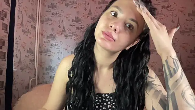 Snapshot of Just_Scarlet_ chatting on 09-26-25, 06:06 Just Scarlet online show from 09-26-25, 06:06